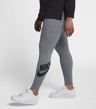 Nike + Sportswear Leg-a-See
