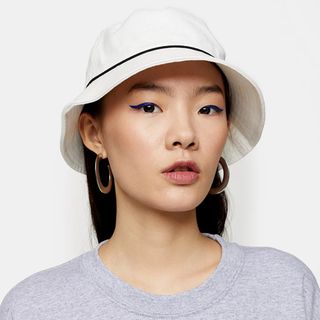 Topshop + Piped Bucket Hat in White