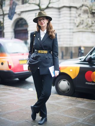 what-london-girls-wore-during-this-weeks-suddenly-summer-weather-2731107