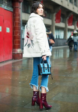 what-london-girls-wore-during-this-weeks-suddenly-summer-weather-2731114