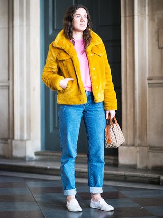 what-london-girls-wore-during-this-weeks-suddenly-summer-weather-2731122