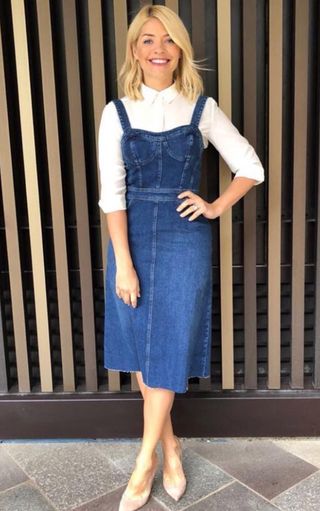 holly-willoughby-denim-warehouse-dress-256266-1525082760746-image