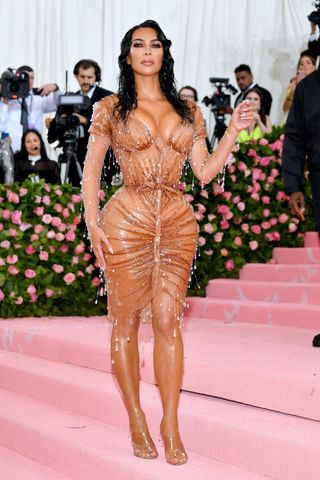 met-gala-past-celebrity-outfits-256304-1631460275023-main