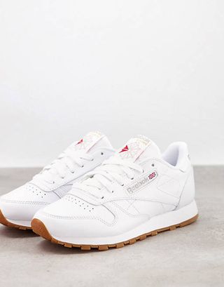 Reebok + Classic Leather Trainers in White With Gum Sole