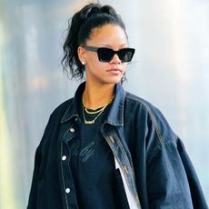 rihanna-will-always-be-the-queen-of-bold-styleheres-proof-256806-square