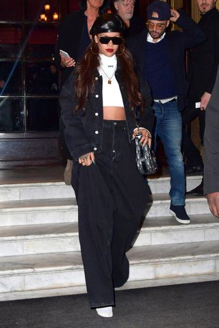 rihanna-will-always-be-the-queen-of-bold-styleheres-proof-2746257