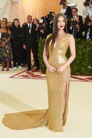 see-which-celebs-wore-hm-to-the-met-gala-2749767
