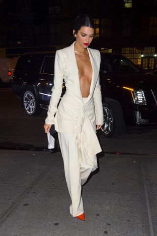 kendall-jenner-white-suit-257199-1525886298078-image