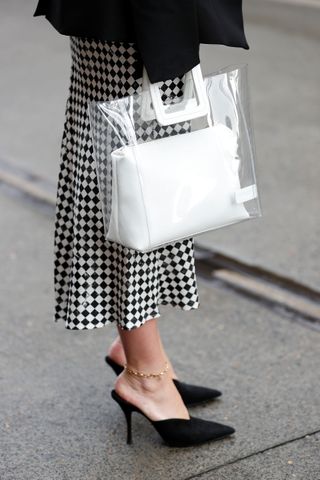 best-street-style-accessories-257628-1526266673732-main