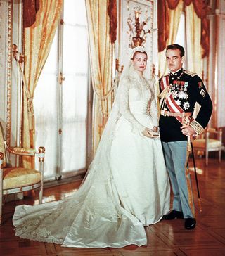 these-past-royal-wedding-beauty-looks-are-like-real-life-fairytales-2763219