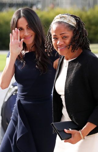 meghan-markle-just-arrived-at-her-wedding-hotel-with-a-clue-about-the-dress-2771006