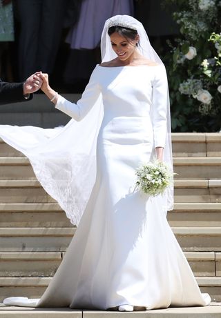 meghans-second-wedding-dress-and-car-is-about-as-hollywood-as-it-gets-2772949