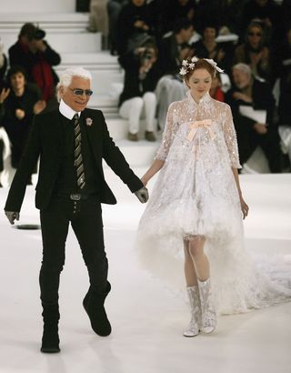 chanel-wedding-dresses-258836-1527262169318-main