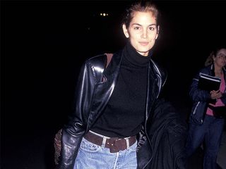 best-90s-celebrity-airport-style-259152-1527714355706-main