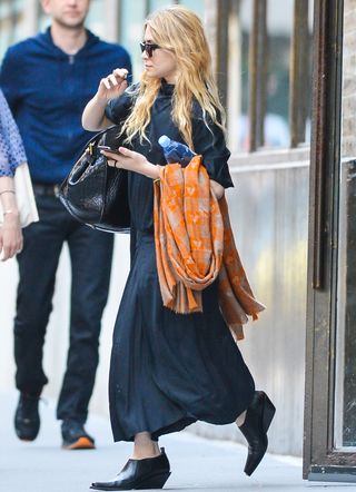 wait-ashley-olsen-just-made-wedge-ankle-boots-cool-again-2793090