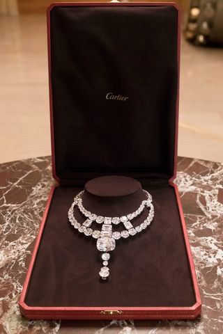 oceans-8-cartier-jewelry-259403-1527810040649-product