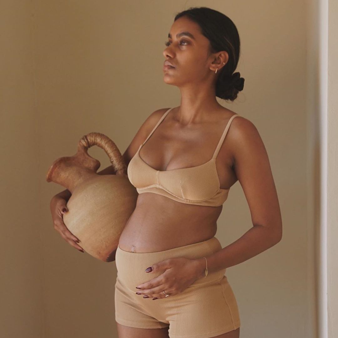 Six – Modern luxury maternity underwear brand