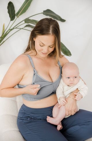 Bras For Breastfeeding Upgraded Supportive Comfort Maternity Bra Pregnancy  Seamless Sleep Bralette Molded Cup Sports Bra 