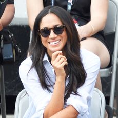 after-today-meghan-markle-is-going-to-make-this-dress-trend-even-bigger-260122-square