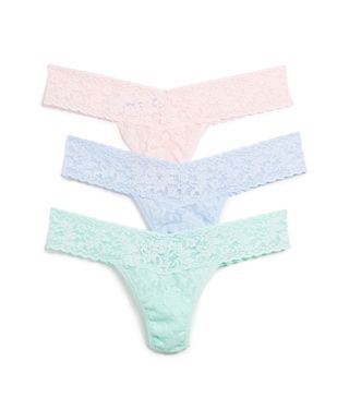 Hanky Panky + Signature Lace Low Rise Thongs Pastel 3 Pack