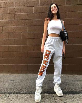 sweatpants-outfits-for-summer-260418-1528903817879-image