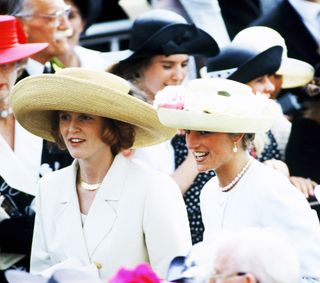 reminder-this-is-what-princess-diana-wore-to-ascot-in-the-80s-2835227