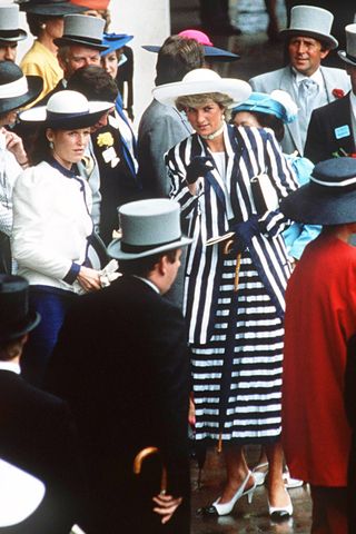 reminder-this-is-what-princess-diana-wore-to-ascot-in-the-80s-2835235