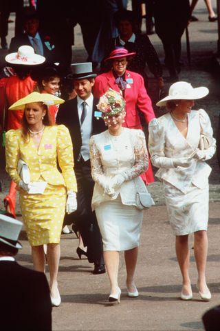 reminder-this-is-what-princess-diana-wore-to-ascot-in-the-80s-2835239