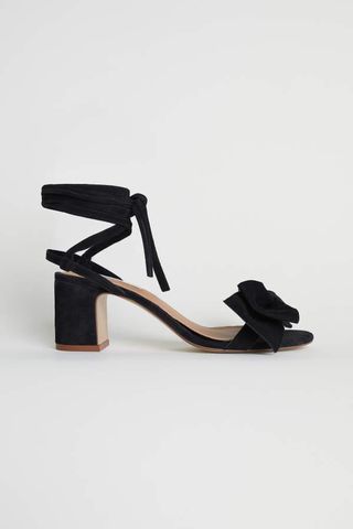 H&M + Suede Sandals in Black