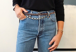 the-new-trends-everyone-is-wearing-with-jeans-2841738