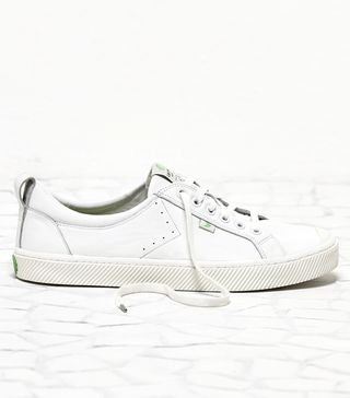 Cariuma + OCA Low Off-White Leather Sneakers