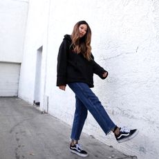 how-to-wear-vans-261746-1530162987146-square
