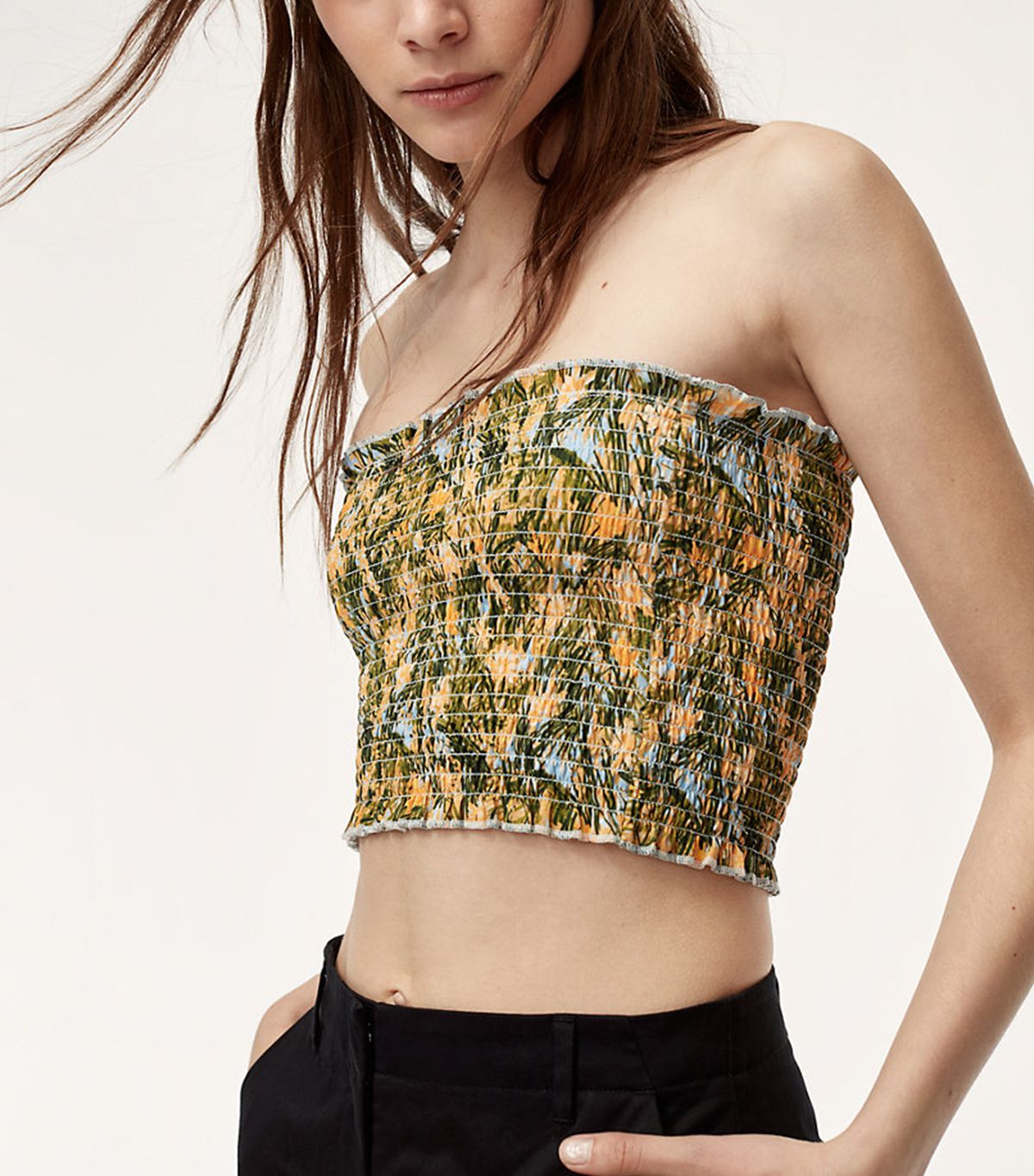 These Casual Summer Work Outfits Are the Best of Both Worlds Who What