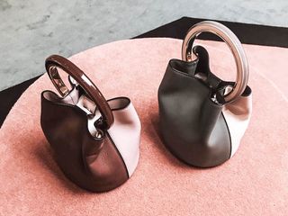 two-tone-handbags-262040-1530586425571-main