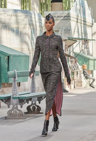 chanel-couture-runway-show-fall-2018-262141-1530797575318-image