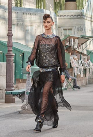 chanel-couture-runway-show-fall-2018-262141-1530800046053-image