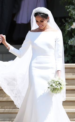 meghan-markles-latest-dress-confirms-shes-sticking-to-this-royal-theme-2867857