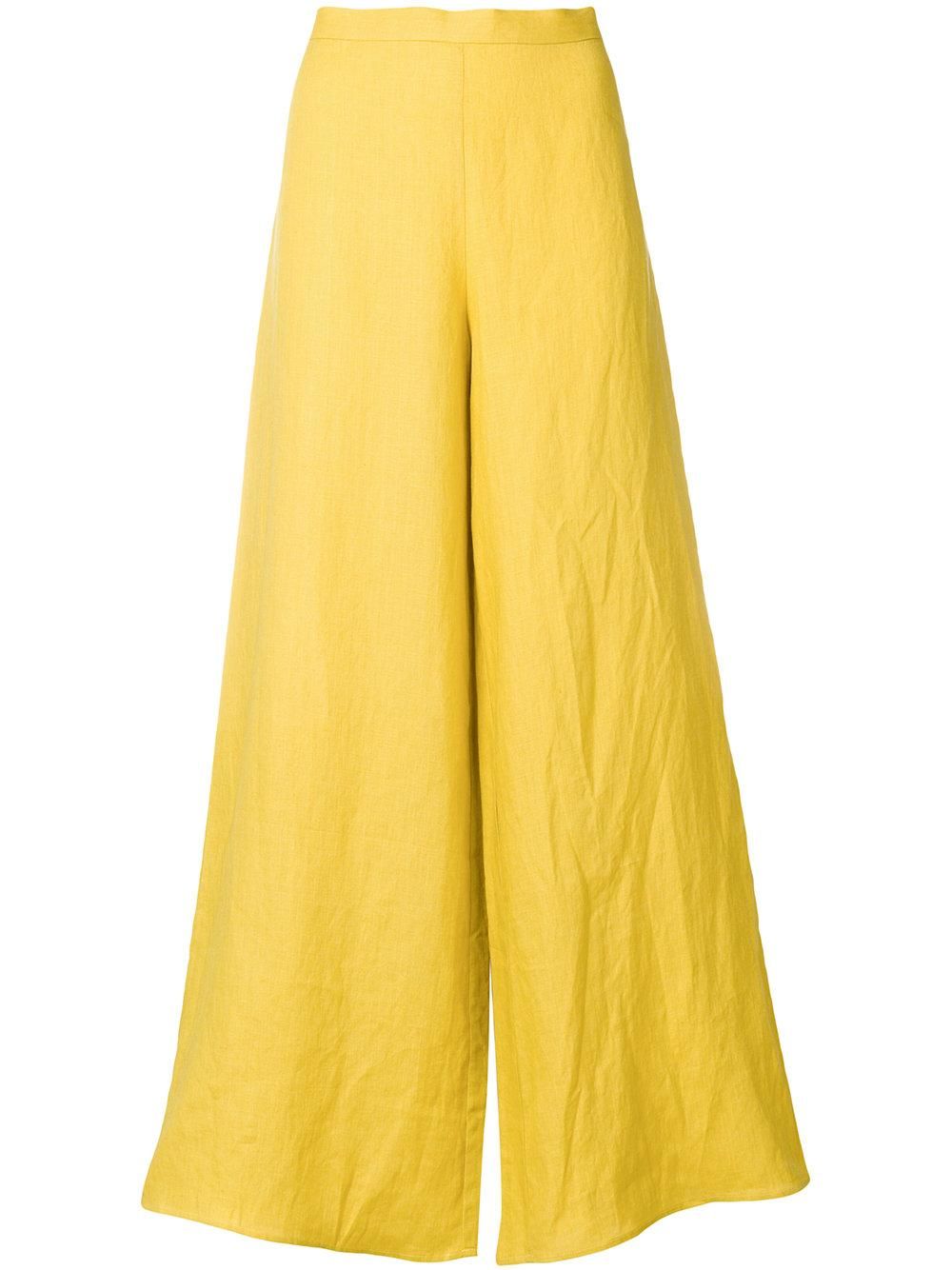 9 Yellow Outfits for Summer That'll Make You Happier | Who What Wear