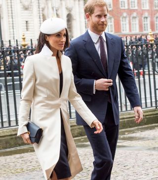 these-11-outfits-confirm-meghan-markle-already-has-the-best-handbag-collection-2877911
