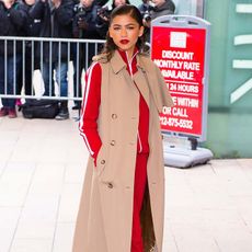 best-zendaya-outfits-263129-1532370378045-square