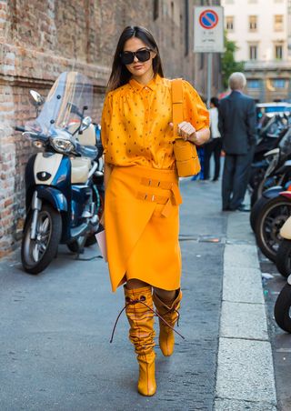 all-orange-outfits-263182-1532059475608-main