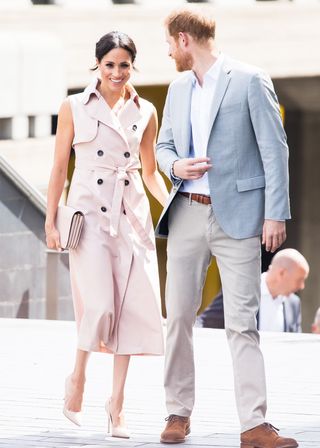 meghan-markle-just-had-another-middleton-moment-in-kates-go-to-outfit-formula-2882586