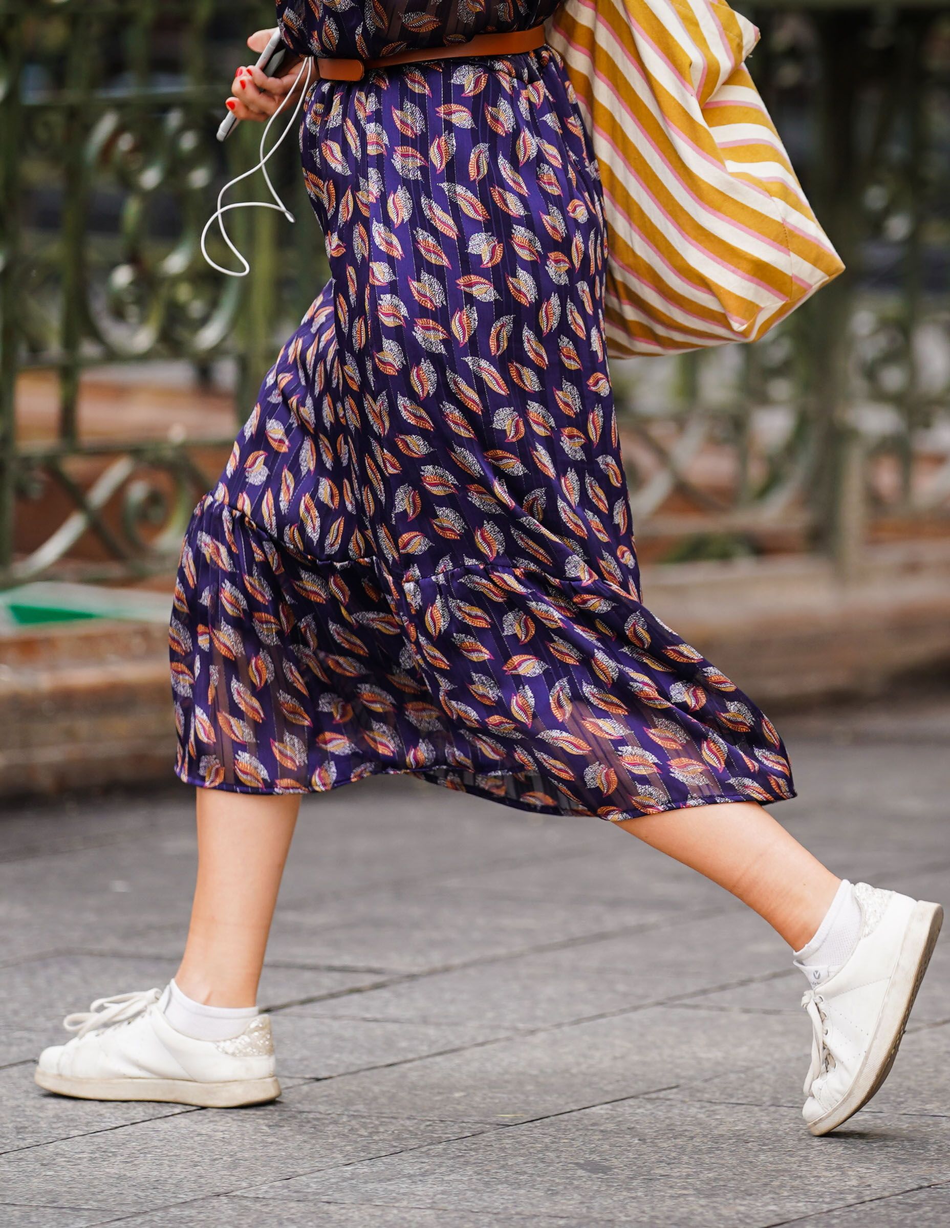 7 of the Best Shoes to Wear With Midi Skirts | Who What Wear