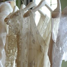 1920s-wedding-dresses-263833-1532567202652-square