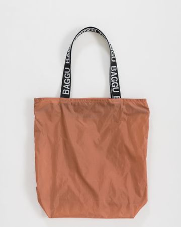 15 Pretty Waterproof Tote Bags | Who What Wear