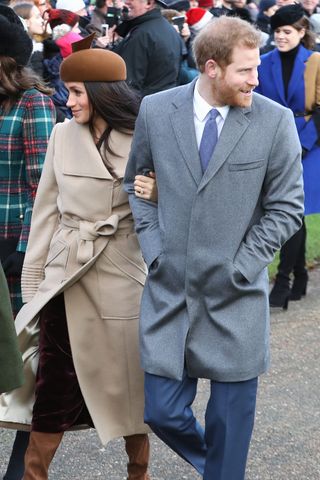 4-reasons-were-sure-meghan-kate-and-pippa-have-a-secret-group-text-2902636