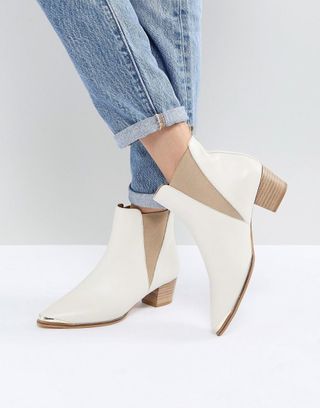 Office + Azalea White Leather Ankle Boots