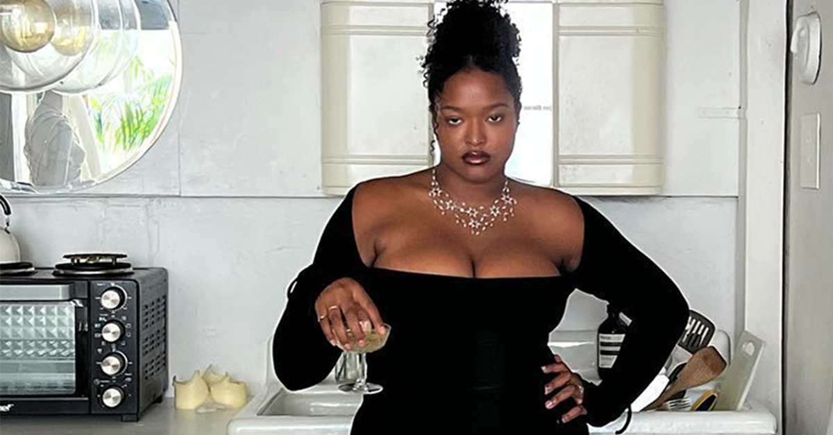 The Official Black-Tie-Attire Dos and Don'ts for Women | Who What Wear The Official Black-Tie-Attire Dos and Don'ts for Women | Who What Wear