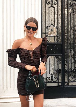 this-zara-dress-is-trending-and-some-people-really-really-hate-it-2917351