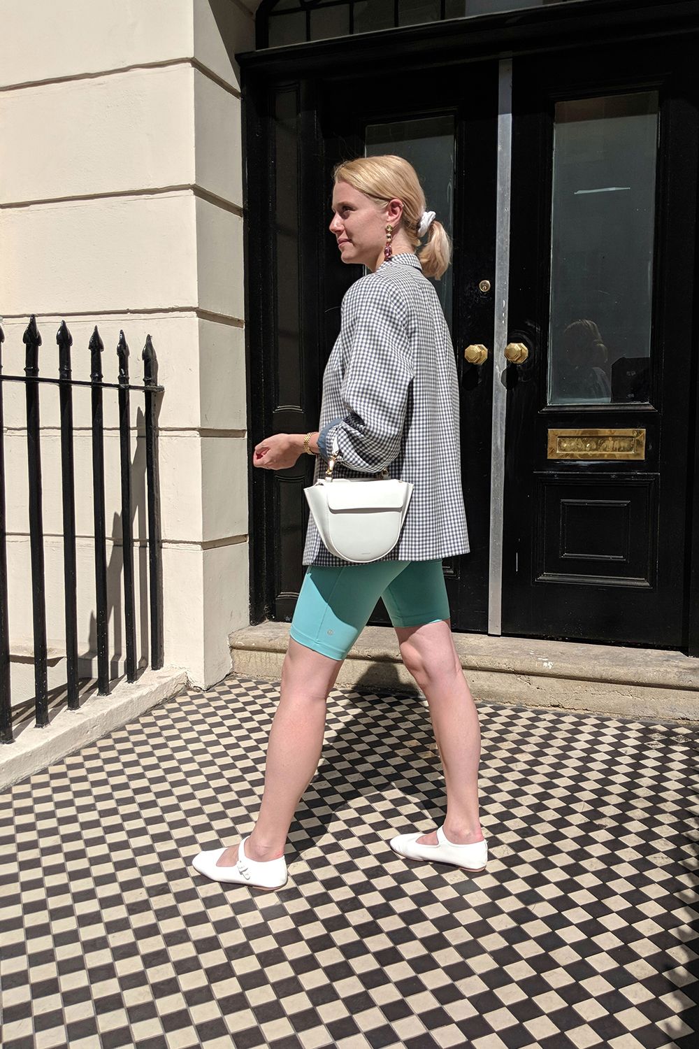 wearing shorts over cycling shorts